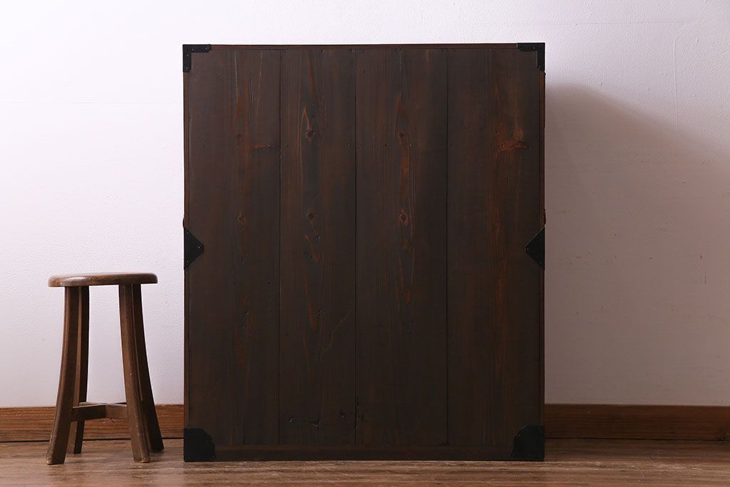 アンティーク家具　和製アンティーク　上手物!三方欅材　杢目の美しさと重厚な金具が目を惹く松本帳場箪笥(時代箪笥、引き出し、戸棚)