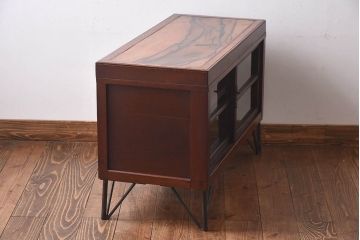 アンティーク家具　リメイク　天板黒柿材　独特な杢目が魅力の鉄脚ローボード(戸棚、リビングボード)