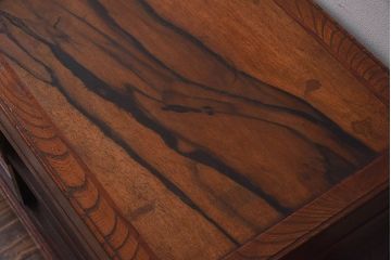 アンティーク家具　リメイク　天板黒柿材　独特な杢目が魅力の鉄脚ローボード(戸棚、リビングボード)