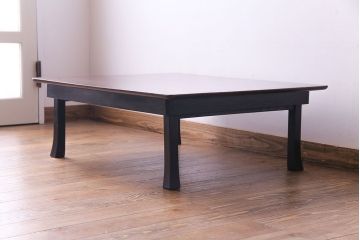 レトロ家具　昭和期　折り畳み式　シンプルなデザインのレトロな座卓(ちゃぶ台、ローテーブル、センターテーブル)