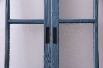 昭和初期　ペイント建具　色ガラスがアクセントになったペイントガラス戸2枚セット(引き戸、建具)
