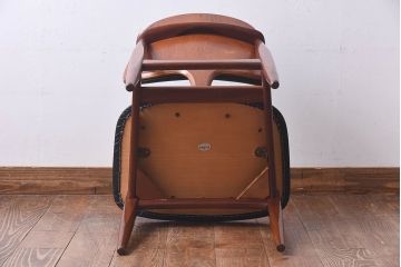 北欧家具　イギリスビンテージ　Elliotts Of Newbury(EoN)　ミッドセンチュリーなダイニングチェア・ブラック(イス、椅子)
