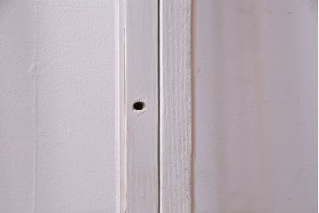 ペイント家具　色ガラス入り　爽やかな色味の遊び心溢れるガラス戸(窓、建具、引き戸、格子戸)2枚組