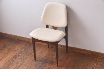 北欧家具　イギリスビンテージ　Elliotts Of Newbury(EoN)　ミッドセンチュリーなダイニングチェア・ホワイト(イス、椅子)