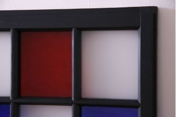 ペイント家具　色ガラス入り　モダンな雰囲気を演出するガラス戸(窓、建具、引き戸、格子戸)3枚組