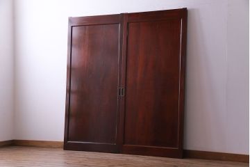 和製アンティーク　総ケヤキ材　力強い杢目が重厚感を醸し出す板戸(建具、引き戸)2枚組