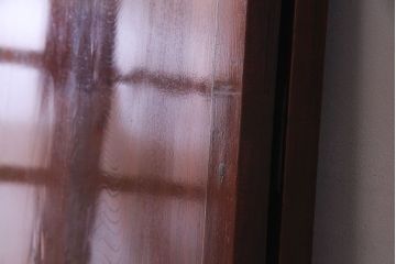 和製アンティーク　総ケヤキ材　力強い杢目が重厚感を醸し出す板戸(建具、引き戸)2枚組