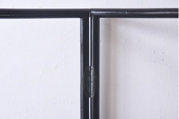 アンティーク雑貨　昭和初期　可憐な梅の花があしらわれた二つ折り衣桁(着物掛け)