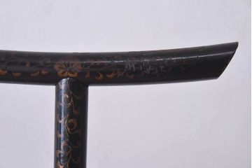 アンティーク雑貨　昭和初期　可憐な梅の花があしらわれた二つ折り衣桁(着物掛け)