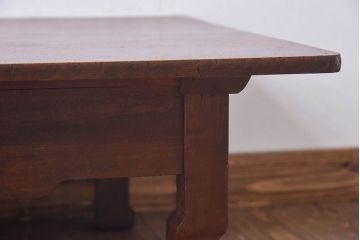 アンティーク家具　大正昭和初期　天板栗材一枚板　脚のデザインがユニークな座卓(ちゃぶ台、ローテーブル、センターテーブル)