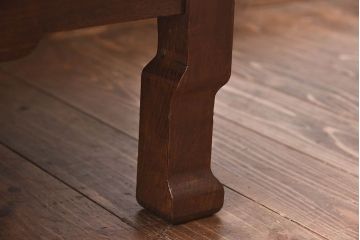アンティーク家具　大正昭和初期　天板栗材一枚板　脚のデザインがユニークな座卓(ちゃぶ台、ローテーブル、センターテーブル)
