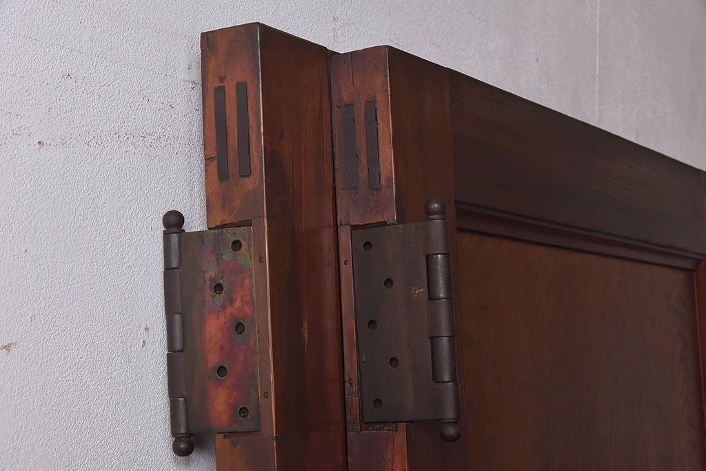 昭和レトロ　両開き　結霜ガラス入り!シンプルな木製アンティークドア(扉)2枚1対(1)