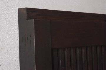 和製アンティーク　総ケヤキ材　重厚感ある佇まいが魅力の蔵戸(建具、引き戸、玄関戸)