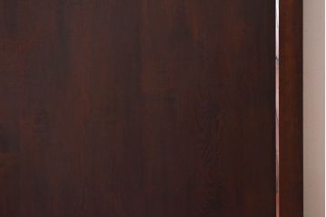 和製アンティーク　美品!　総栗材　個性的な金具の意匠が目を惹く蔵戸(建具、引き戸、玄関戸)