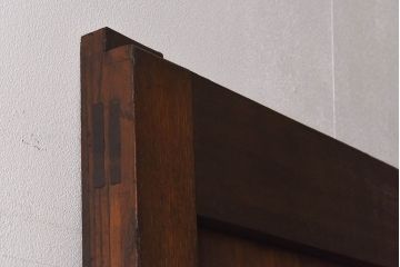 和製アンティーク　美品!　総栗材　個性的な金具の意匠が目を惹く蔵戸(建具、引き戸、玄関戸)