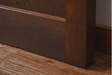 和製アンティーク　美品!　総栗材　個性的な金具の意匠が目を惹く蔵戸(建具、引き戸、玄関戸)