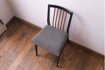 ヴィンテージ家具　イギリスビンテージ　シンプルな中に個性が光るチェア(ダイニングチェア、イス、椅子)(R-030152)(1)