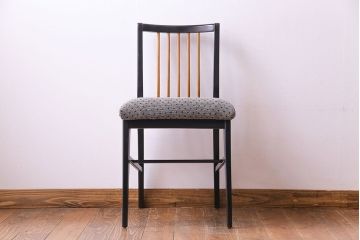 ヴィンテージ家具　イギリスビンテージ　シンプルな中に個性が光るチェア(ダイニングチェア、イス、椅子)(R-03153)(2)