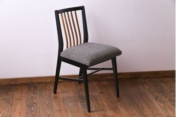 ヴィンテージ家具　イギリスビンテージ　シンプルな中に個性が光るチェア(ダイニングチェア、イス、椅子)(R-03153)(2)