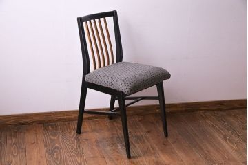 ヴィンテージ家具　イギリスビンテージ　シンプルな中に個性が光るチェア(ダイニングチェア、イス、椅子)(R-030154)(3)