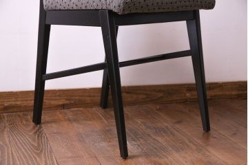 ヴィンテージ家具　イギリスビンテージ　シンプルな中に個性が光るチェア(ダイニングチェア、イス、椅子)(R-030154)(3)