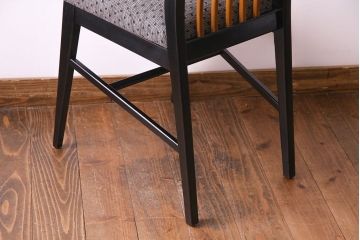 ヴィンテージ家具　イギリスビンテージ　シンプルな中に個性が光るチェア(ダイニングチェア、イス、椅子)(R-030154)(3)
