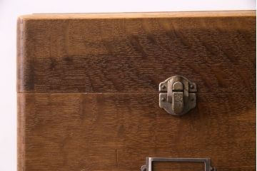 アンティーク雑貨　ナラ材製　昔懐かしい雰囲気が漂うシンプルな薬箱(木箱、救急箱、小物入れ)