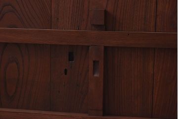 和製アンティーク　総ケヤキ材!　ガラス入り　杢目が味わい深い格子蔵戸(引き戸、建具)