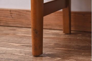 北欧家具　チーク材のなめらかな木肌が美しいサイドボード(飾り棚、カップボード、キッチンボード)