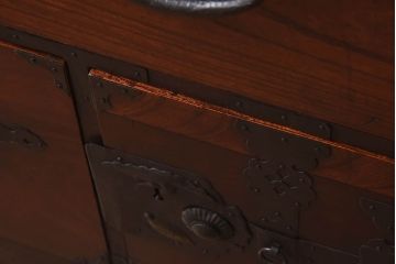 アンティーク家具　前板ケヤキ材　明治期　上品な雰囲気漂う二本松箪笥ローボード(衣装箪笥、リビングボード)