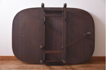 アンティーク家具　アンティーク　オーク材製　ツイストレッグが上品な印象のバタフライテーブル(エクステンションテーブル、  ダイニングテーブル)