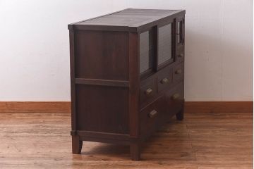 昭和レトロ　前面ケヤキ材　ラフジュオリジナルガラス　花模様のカットガラスが可愛らしいリメイク戸棚(ローボード、テレビボード、収納棚)