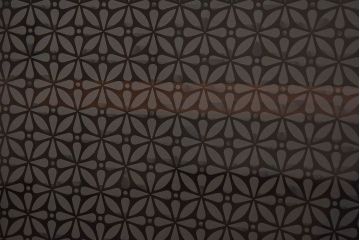 昭和レトロ　前面ケヤキ材　ラフジュオリジナルガラス　花模様のカットガラスが可愛らしいリメイク戸棚(ローボード、テレビボード、収納棚)