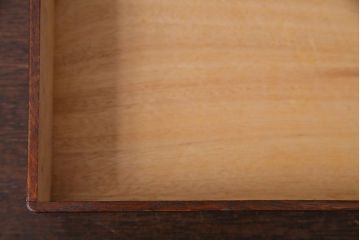 アンティーク雑貨　昭和中期　クスノキ材　和の風情を漂わせる蒔絵が美しい収納箱