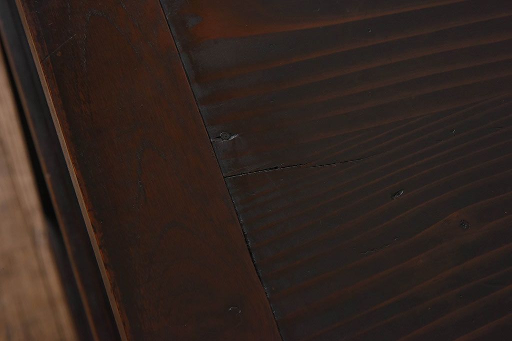 レトロ家具　昭和レトロ　前面ケヤキ　結霜ガラス　繊細な組子が上品な印象の戸棚(食器棚、収納棚)