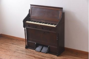 アンティーク雑貨　ジャンク品　YAMAHA(ヤマハ、日本楽器)　ナラ材　レトロな雰囲気満載のリードオルガン(楽器)