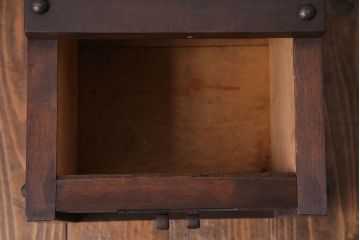 アンティーク雑貨　和製アンティーク　ヒノキ材　無骨な雰囲気を漂わせる銭箱(銭函)