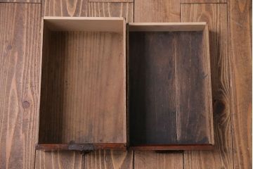 アンティーク雑貨　和製アンティーク　ケヤキ材　古い質感の金具が目を惹く硯箱(小引き出し、小物入れ、木箱)