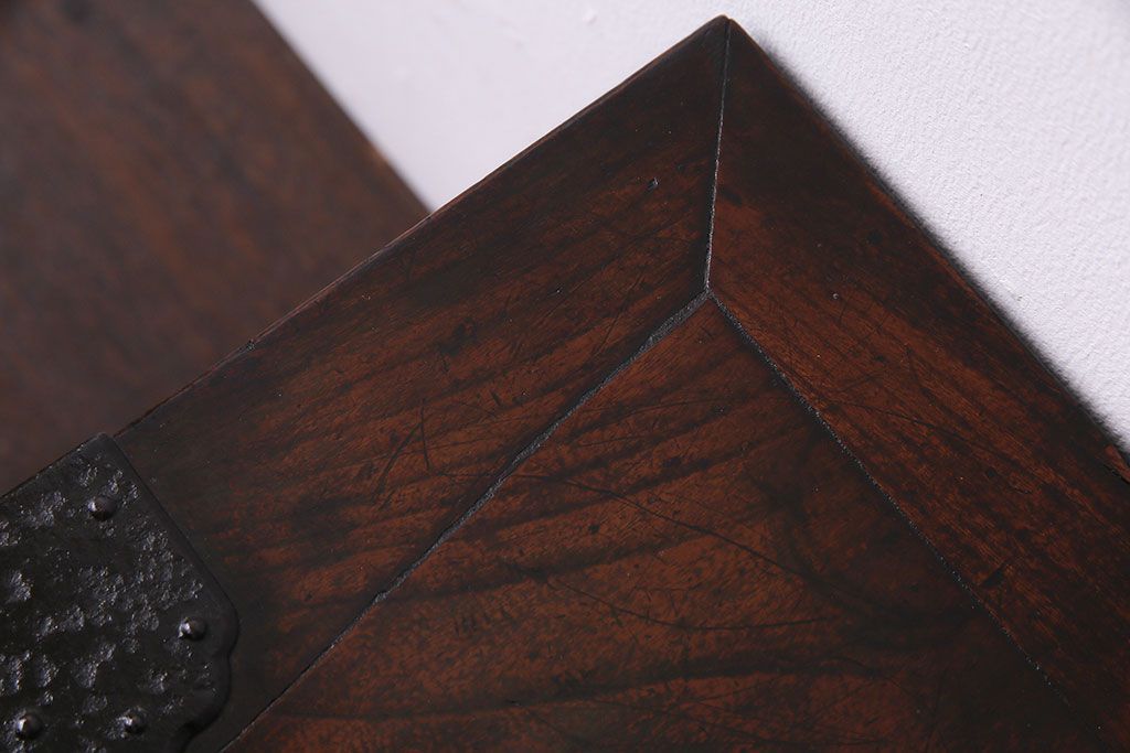 アンティーク雑貨　和製アンティーク　ケヤキ材　古い質感の金具が目を惹く硯箱(小引き出し、小物入れ、木箱)