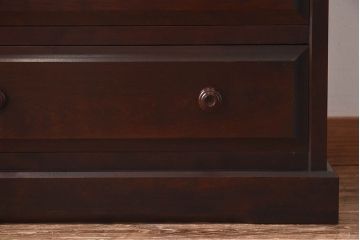 中古　北海道民芸家具　小物収納に使いやすいスリムなチェスト(引き出し、タンス)(定価約27万円)(1)