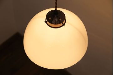 昭和レトロ　ぬくもりある空間を演出するドーム型シェードのペンダントライト(天井照明、吊り下げ照明)