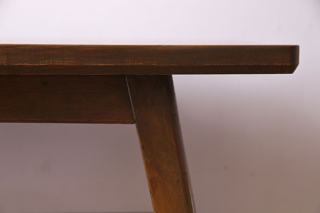 レトロ家具 昭和レトロ ナラ材 昔懐かしい風合いのセンターテーブル(ローテーブル、飾り台)