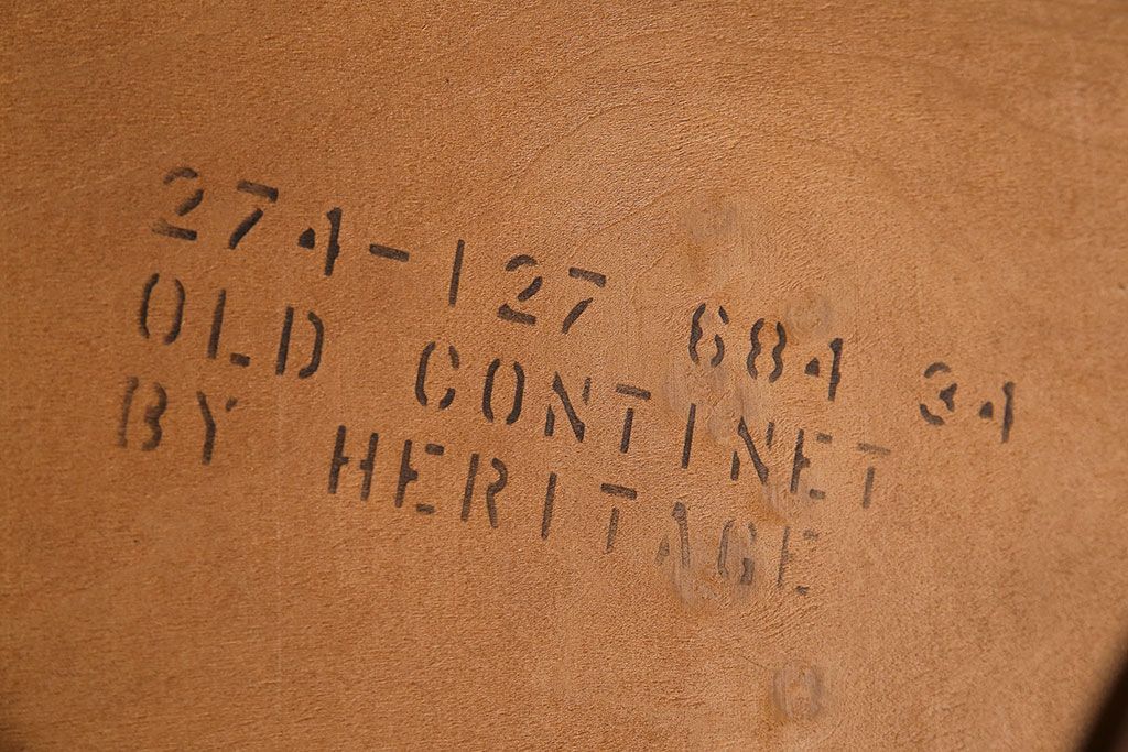 中古　DREXEL HERITAGE(ドレクセルヘリテイジ)　old continent(オールドコンチネント)　センターテーブル(カクテルテーブル)(定価約38万円)