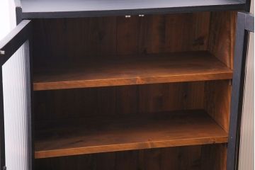 ペイント家具　レトロシックなモールガラス入りブックケース(本箱、キャビネット、収納棚、戸棚)