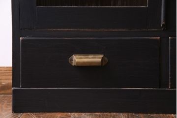 ペイント家具　レトロシックなモールガラス入りブックケース(本箱、キャビネット、収納棚、戸棚)