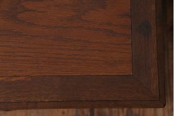 アンティーク雑貨　大正ロマン　ナラ材　透かし彫りが繊細な雰囲気を醸し出す花台(飾り台、サイドテーブル)