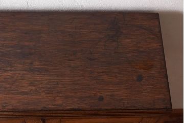 アンティーク家具　大正ロマン　当時物色ガラス　モダンな扉のデザインが目を惹く本箱(収納棚、キャビネット)