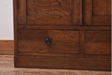 アンティーク家具　大正ロマン　当時物色ガラス　モダンな扉のデザインが目を惹く本箱(収納棚、キャビネット)