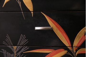 アンティーク雑貨　和製アンティーク　前面漆塗り・蒔絵　総桐材　文箱付きの高級小引き出し(小物収納)