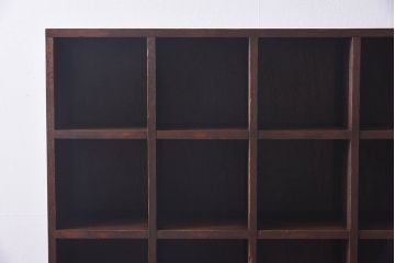 レトロ家具　昭和レトロ　5×4マス　正方形のマス目がすっきりとした印象の収納棚(陳列棚、飾り棚、オープンラック)